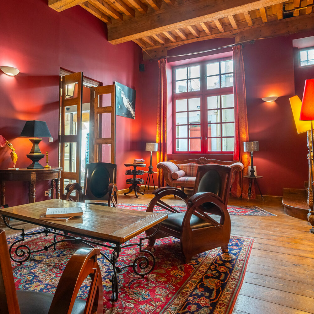 hotel-charme-centre-historique-arles-3