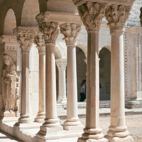 Photos site amphithéâtre - cloitre st trophime